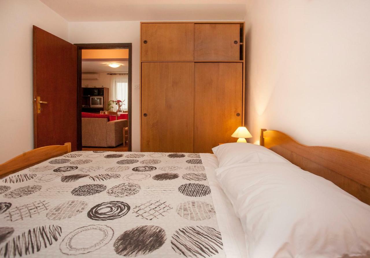 Apartment Regina Rovinj Zewnętrze zdjęcie